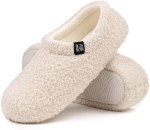 RockDove Women's Teddy Fleece Closed Back Indoor Slipper